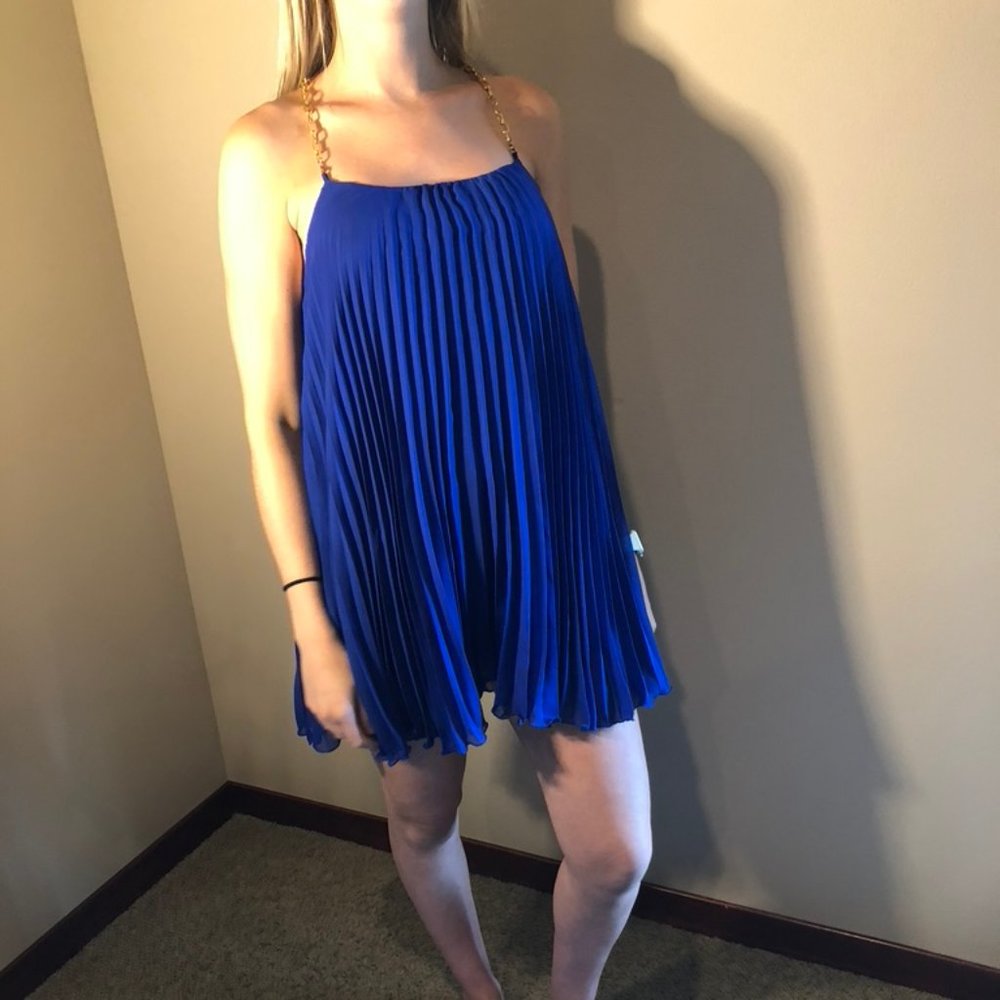 flowy dress